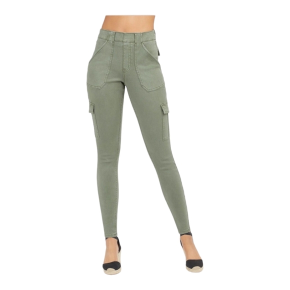 NEW SPANX° Sage Green Stretch Twill Ankle Cargo Pant - Picture 1 of 8
